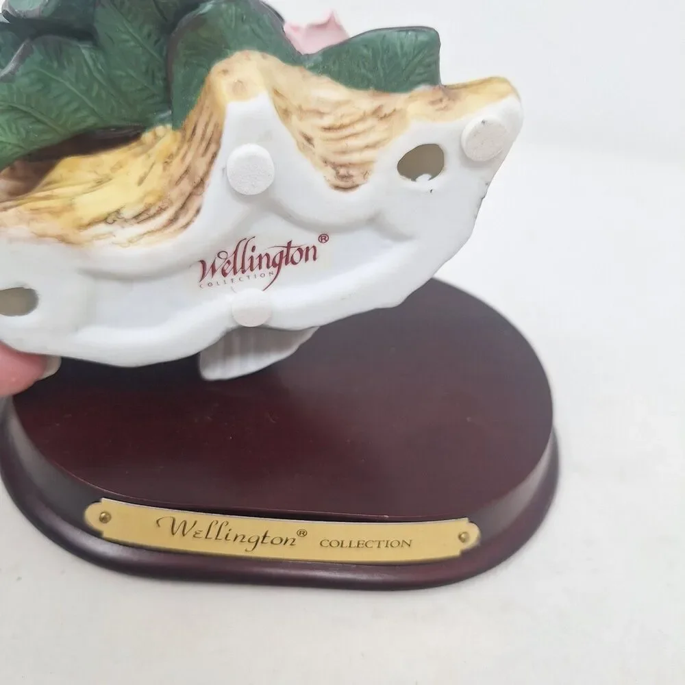 Wellington Collection White Dove On Wood Stand Figurine Rose Floral Branch